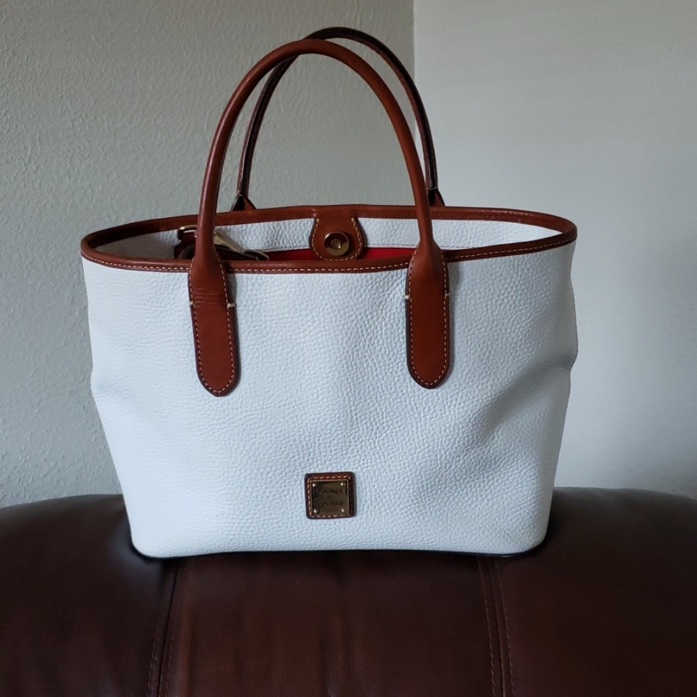 Dooney and Bourke creme/bone colored purse